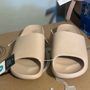 Wild Fable Women's Tan Slide Slippers